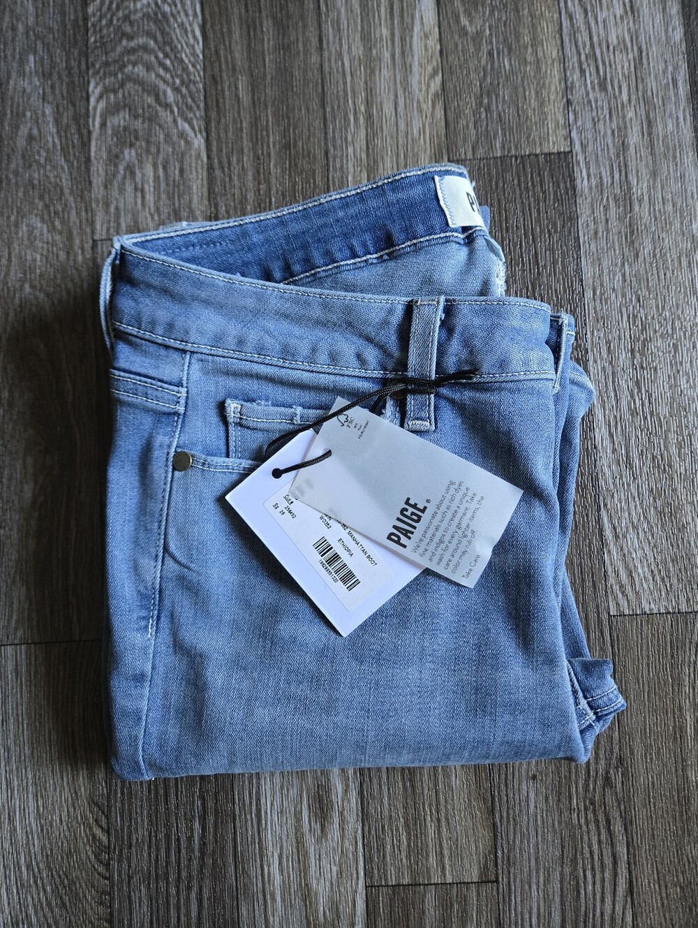 NWT- PAIGE Mid Rise Manhattan 32" Bootcut Jean Women's Size 28 - Picture 6 of 14